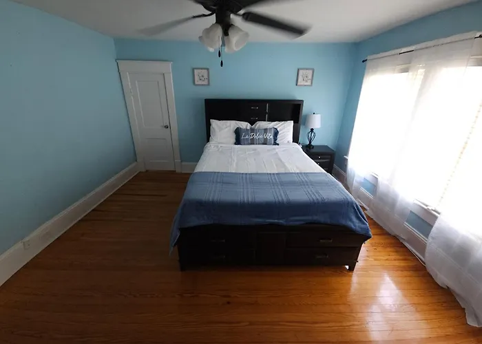 Huge 4-Bedroom Historic Home & Game Room
