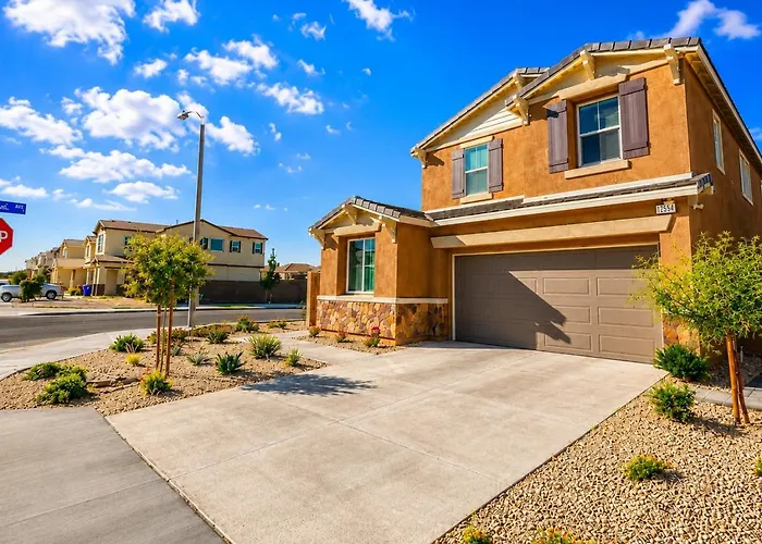 Route 66 Desert Retreat 3 Bedroom Home With Garden