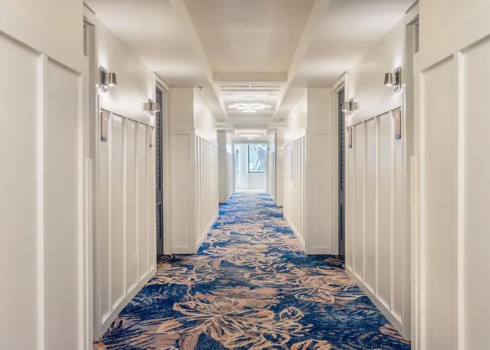 Mountain View Double Bed Room, Beachfront Resort, Lanai, Ac, Pool, Restaurant, Gym, Spa