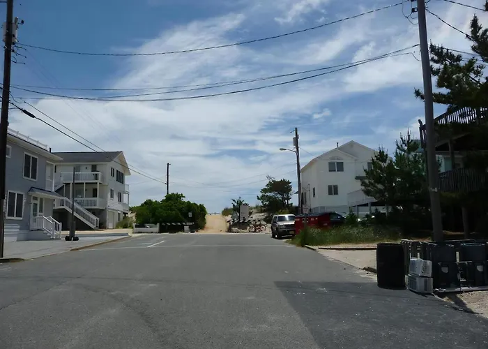 Ocean Block Surf City Duplex Beach Badges Wifi Updated Kitchen Decksurf City Ocean Block Duplex 2Nd Fl 10088