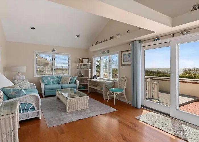 Nanas Beach House