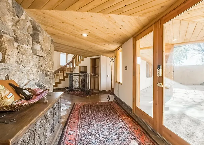 Spacious Home W/ Pool & Hot Tub In Arroyo Seco!