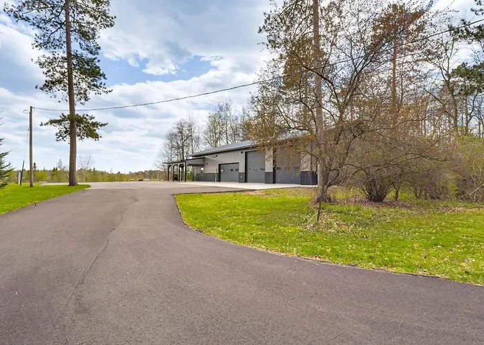 Hunt, Fish & Boat: Northwoods Hideaway