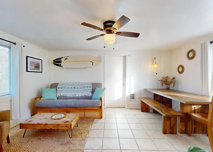 Surf Shack 2: Cozy Cabin + Wi-Fi