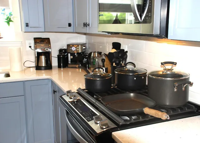 Walk To Dtwn: Waterfront Eastern Shore Townhome!
