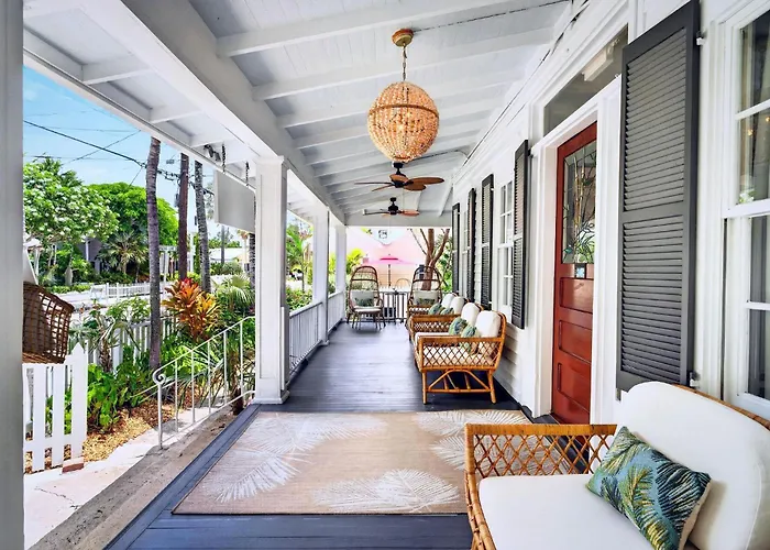 The Gato Room At Inn On Fleming Key West!