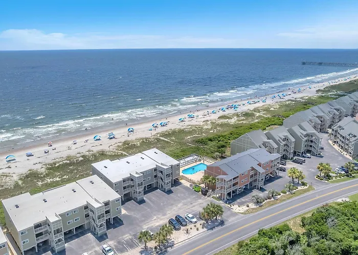 Beach Retreat By Oak Island Accommodations