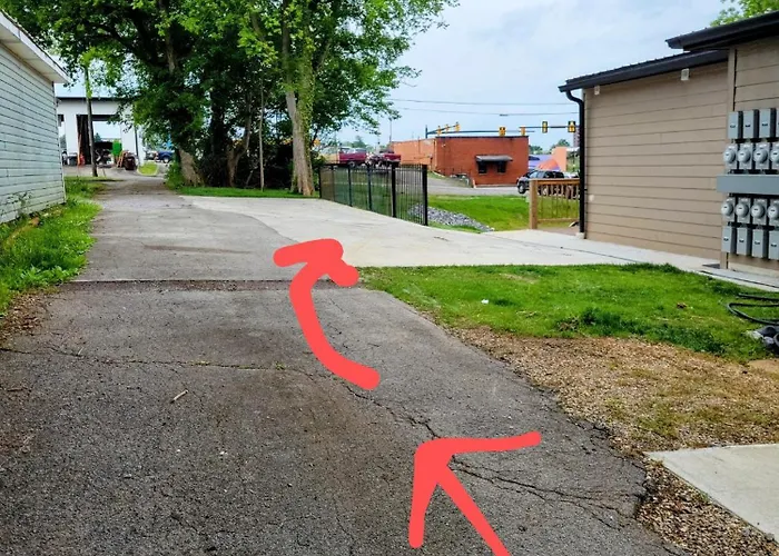728 E. Broadway Ave., Unit 204, Maryville, Tn.