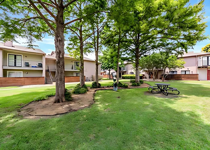 Central 1Br Retreat By Hospital And Tollway