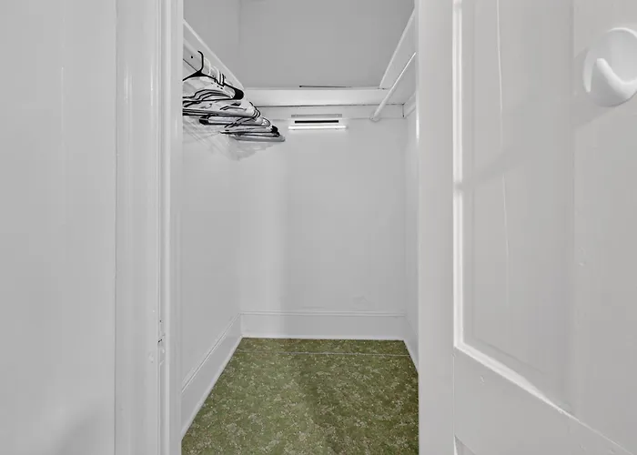Charming 2-Bedroom, 1-Bath Getaway
