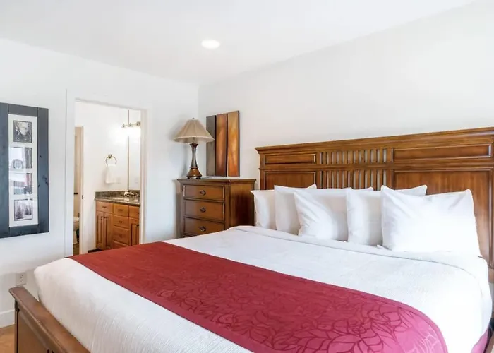 Classic Ski-In Ski-Out Condo