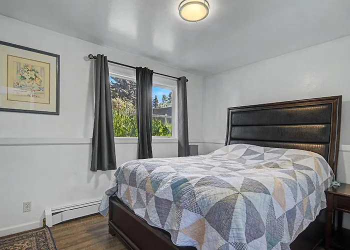 410 E45Th 2 Bedroom Apartment