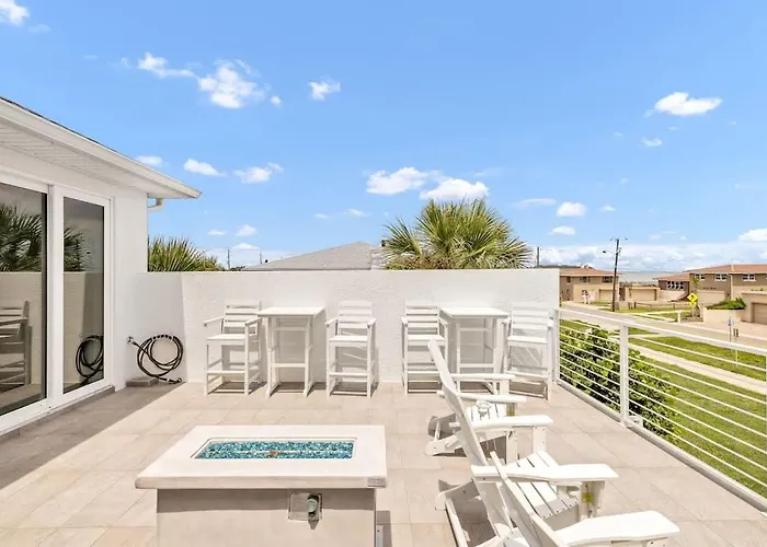 Ponce Inlet Surf Villa- Steps To Beach With Pool And Spa!
