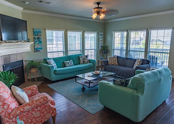 Portofino House - Seabrook - 3 Bed 2 Bath Hot Tub
