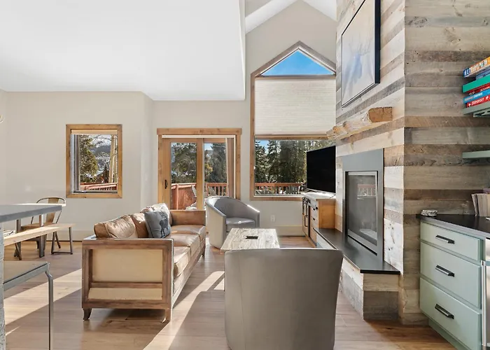 101 Tall Pines : 5