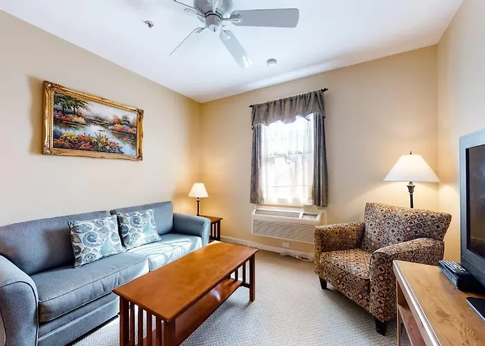 Lovely Downtown Northeast Harbor Suite Near The Water And Near Acadia