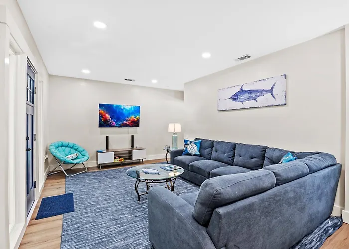 Modern Coastal Cottage Near Destin & Beaches