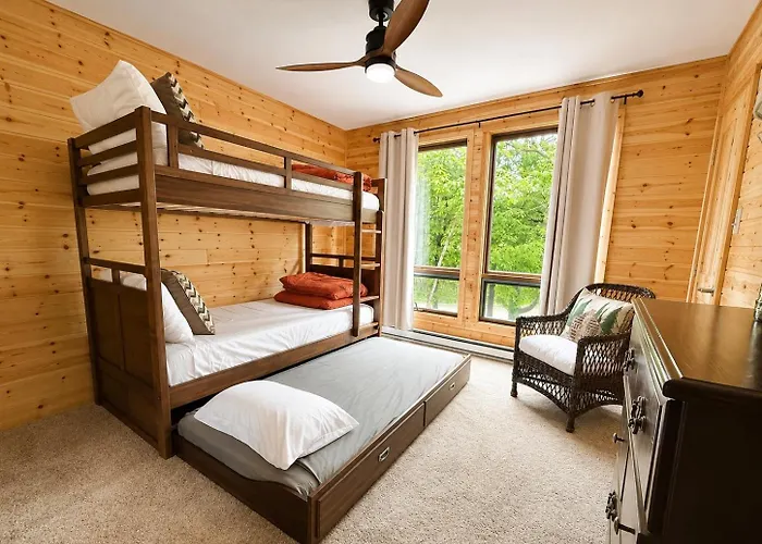 Clocked Out Cabin With Lake Access, Fire Pit, Games