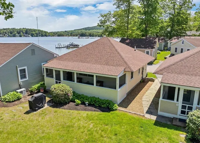 Waterfront Cottage| Pool & Beach | Dock Option