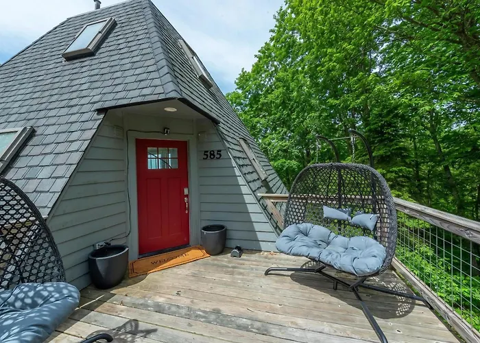 Mountain Views Private Sauna Wet Bar Hot Tub