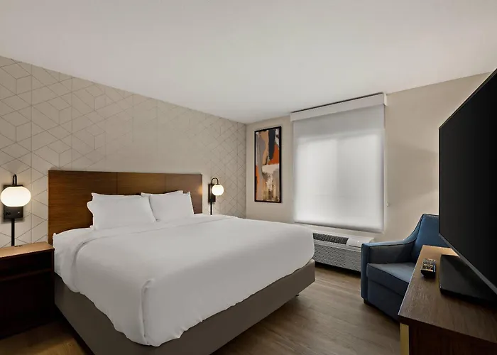 Everhome Suites Panama City Beach - 30A