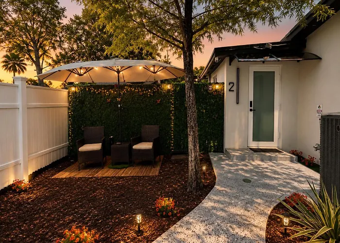 Elegant Space Private Entrance Modern Design