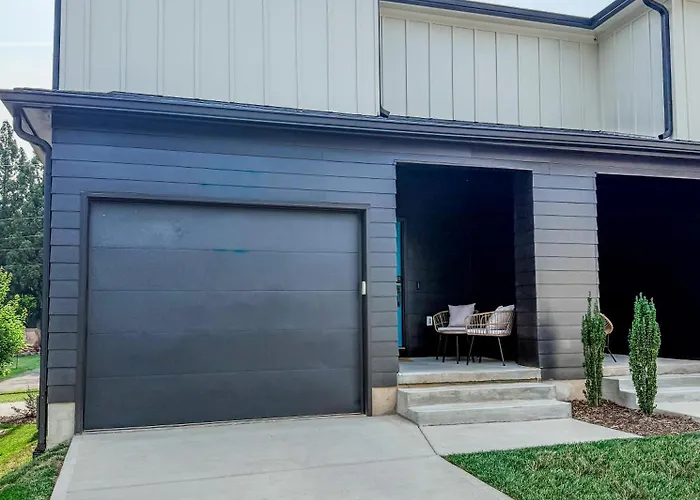 Brand New Duplex In Cornelius Convenient Located