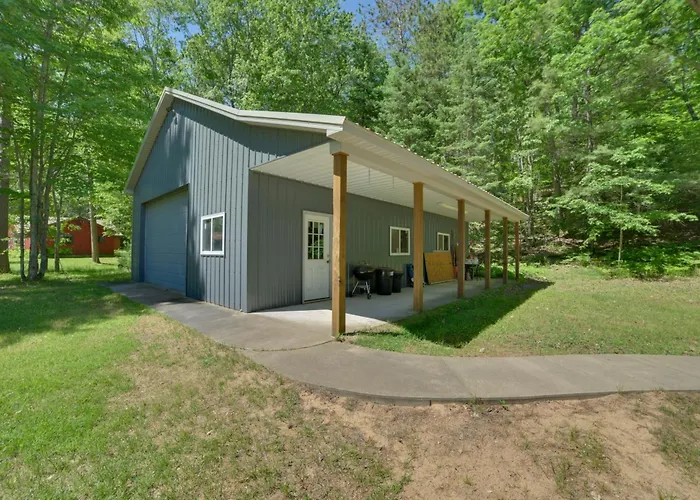 Autumn Sturgeon River Retreat: Fire Pit & Trails