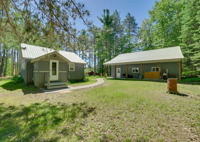 Autumn Sturgeon River Retreat: Fire Pit & Trails