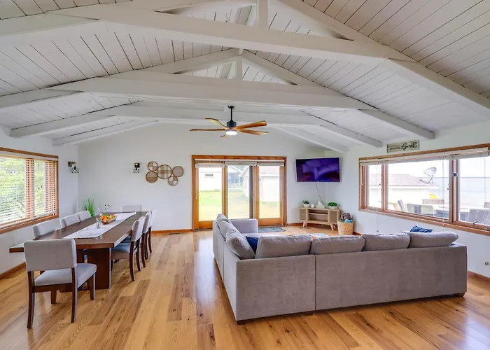 Waterfront Lake Huron Getaway W/ Private Beach