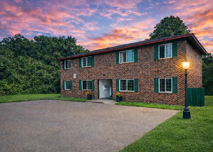 The Homestead Luxury Cozy 2Br Apartment In Nacogdoches Near Sfa University And Downtown Pet Friendly Business Ready Extended Stays Welcome With Self Check In High Speed Wifi Full Kitchen In Unit Laundry Private Parking And Quiet Comfort