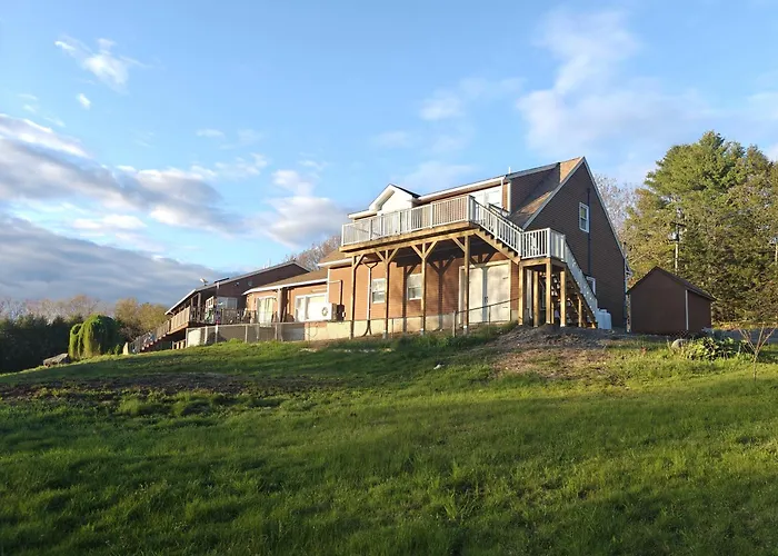 Beautiful Bridgton Apartment