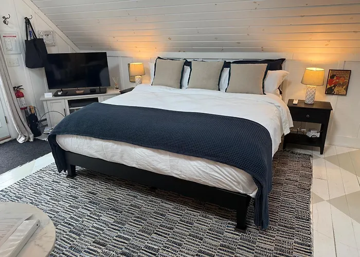 Saugatuck Studio Walk To Downtown And Waterfront