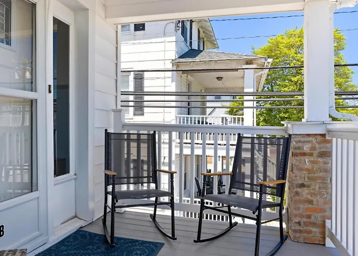 5Br Plus Den - Downtown Oc - Sleeps 16