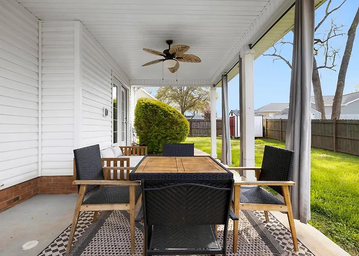 Charming Belmont Retreat - 3 Beds & Private Yard