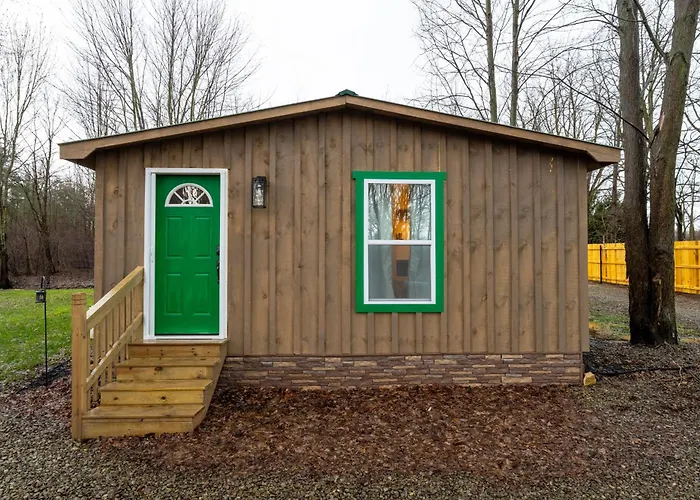 The Little Cabin On Old Main Rd