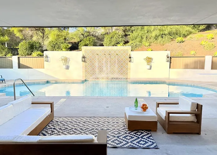 Lavender House - Serene Ojai Retreat, Pool, Orchard