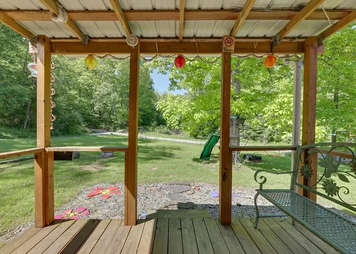 Family Cabin! Close To Greenbrier River & Snowshoe