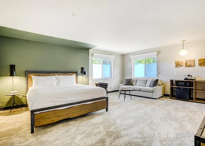 The Outrider Hotel