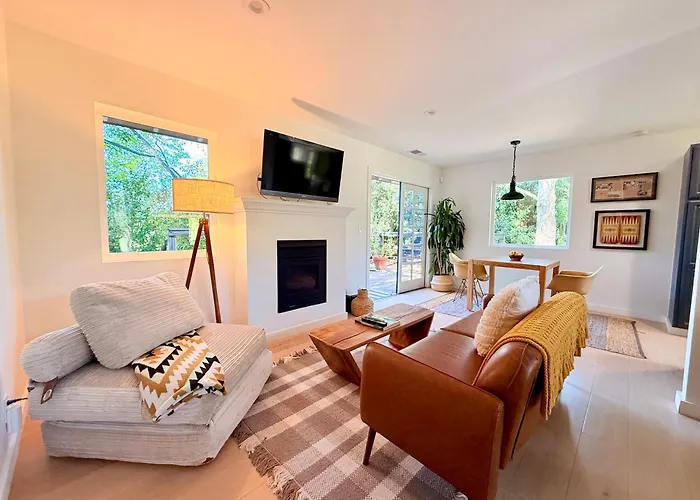 Charming Private Cottage In Ojai