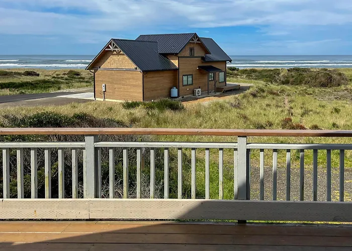 Walk To Beach! Pet-Friendly Westport Home W/ Views