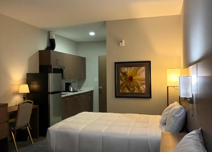 Deluxe Hotel