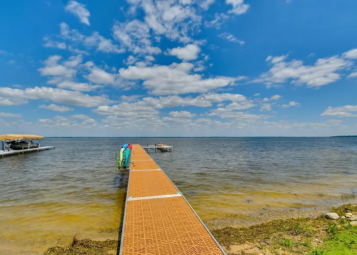 Luxe Hideaway On Houghton Lake: Families Welcome!
