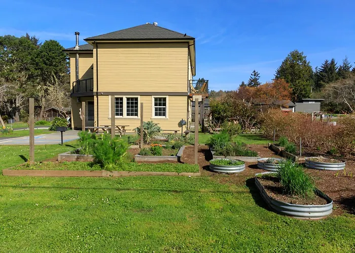 The Historic Schoolhouse Inn