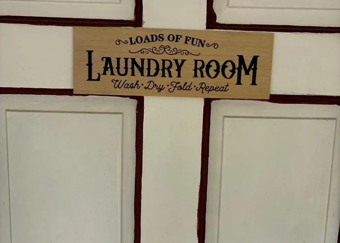 Dixie Suites