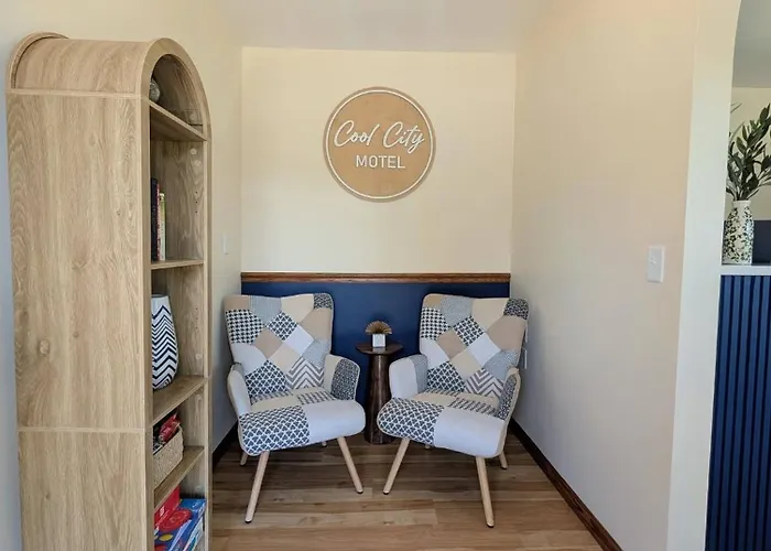 Cool City Motel