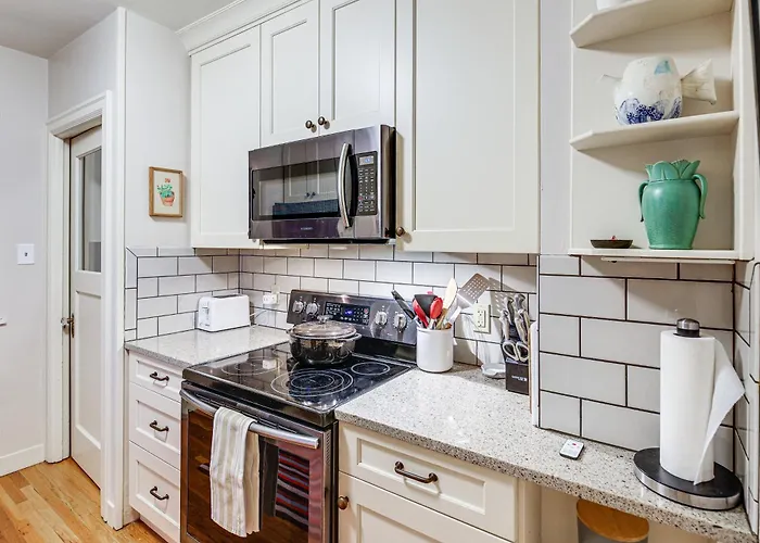 4 Blocks To Dtwn Missoula: Walkable Home W/ Yard