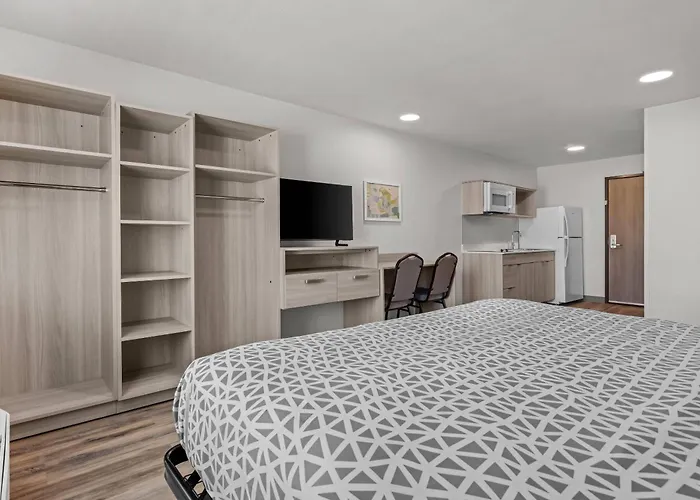 Woodspring Suites Manteca - Stockton South