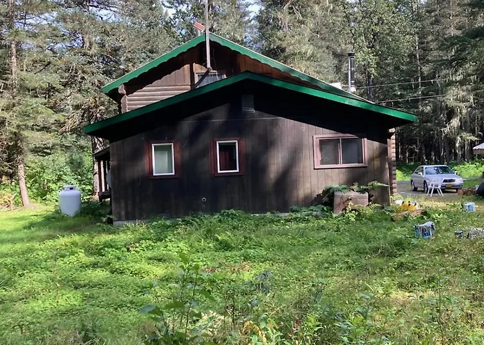Valdez Lodge