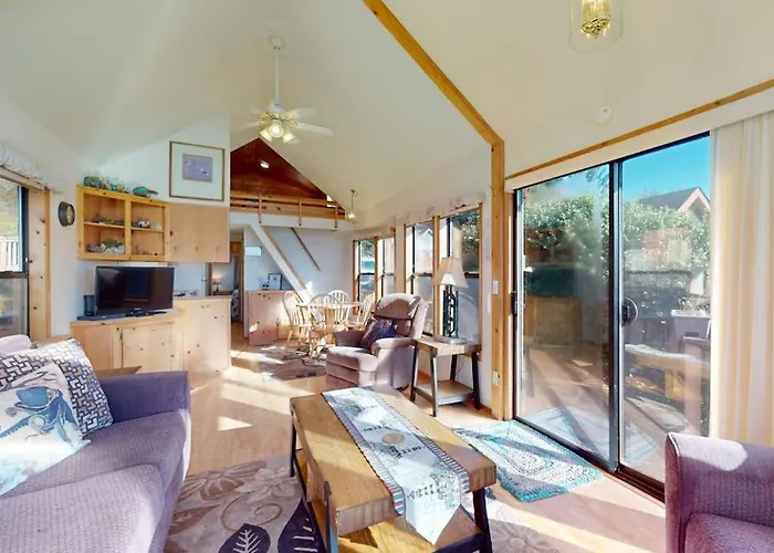Tranquil Dog-Friendly Coastal Escape With Private Hot Tub Patio & Nature Views